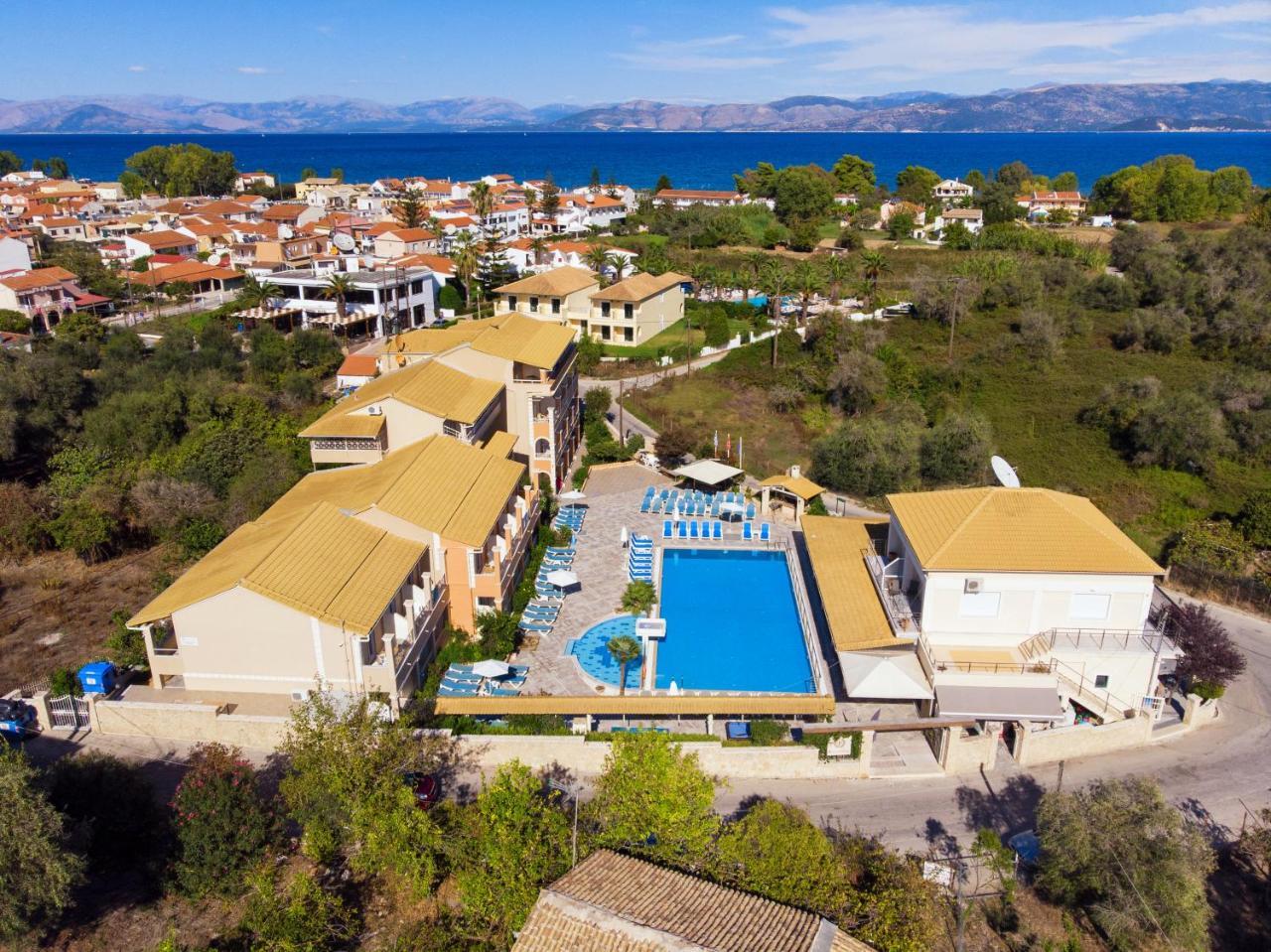 Kavos Plaza Hotel Kávos Exterior foto